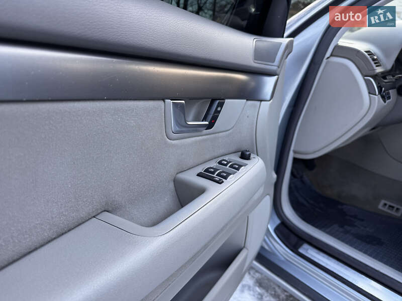 Седан Audi A4 2005 в Дрогобыче