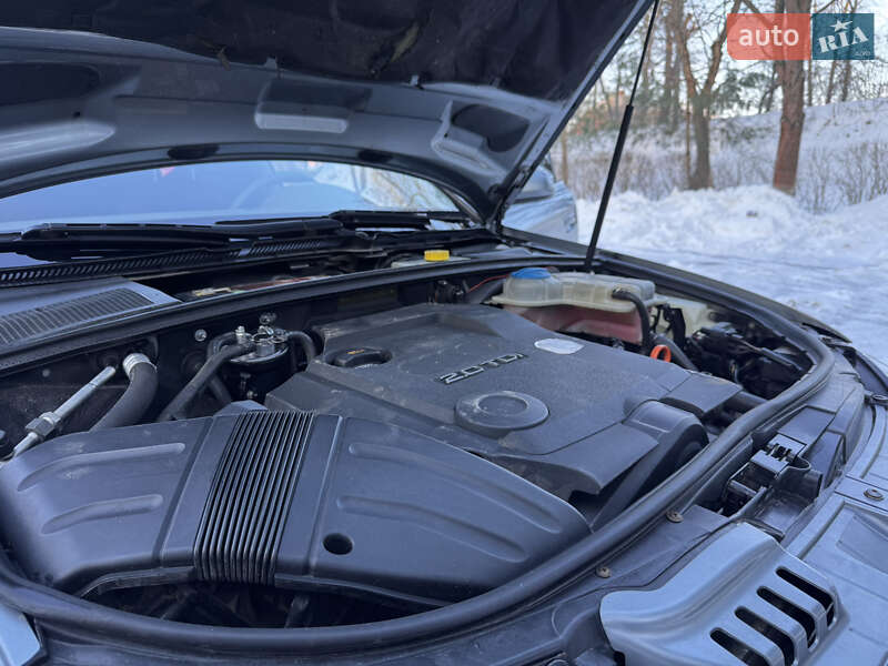 Седан Audi A4 2005 в Дрогобыче