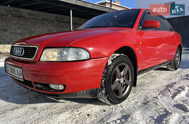 Седан Audi A4 1996 в Кременце