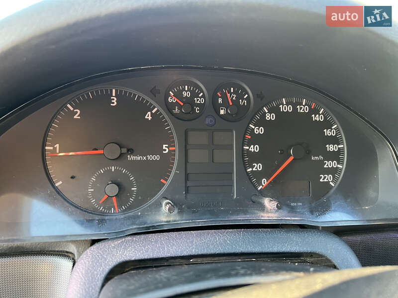Седан Audi A4 1996 в Кременце фото 10 Седан Audi A4 1996 в Кременце
