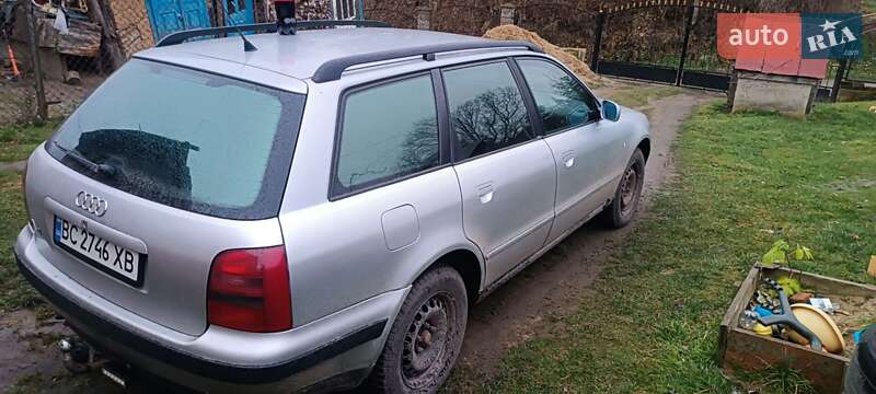 Универсал Audi A4 1998 в Судовой Вишне