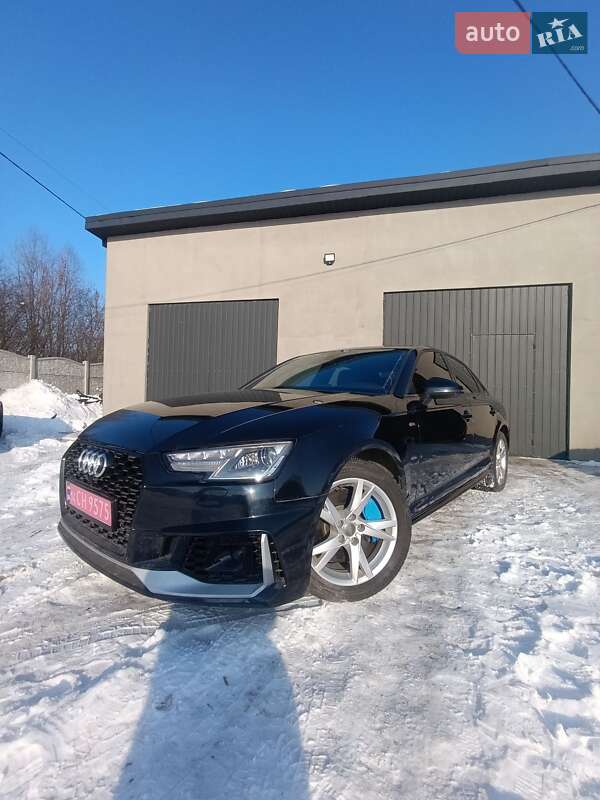 Седан Audi A4 2018 в Ивано-Франковске