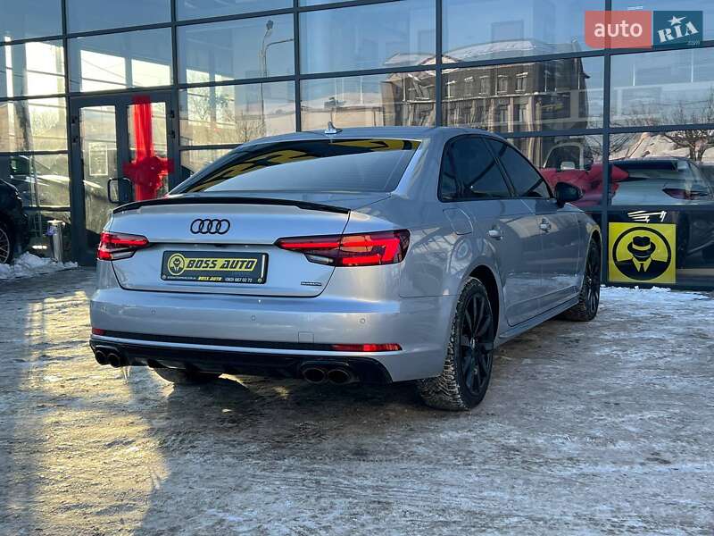 Седан Audi A4 2017 в Ивано-Франковске