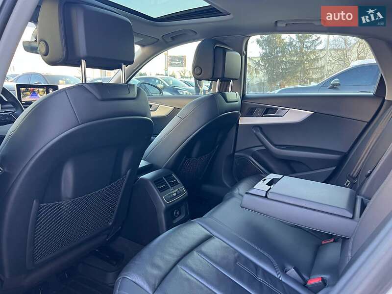 Седан Audi A4 2017 в Ивано-Франковске