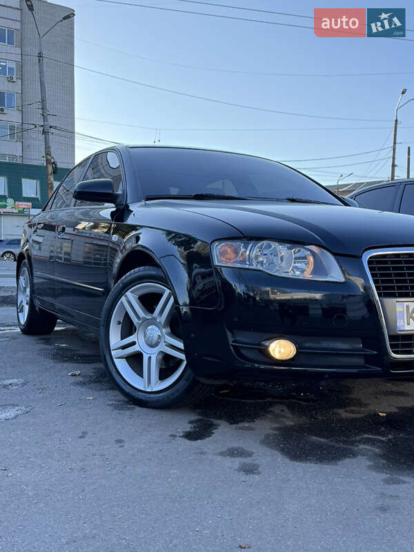 Седан Audi A4 2005 в Днепре