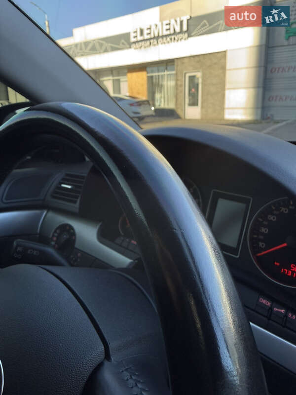 Седан Audi A4 2005 в Днепре