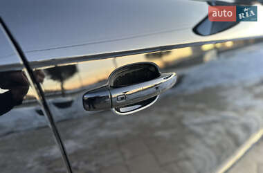 Седан Audi A4 2013 в Львове