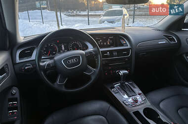 Седан Audi A4 2013 в Львове