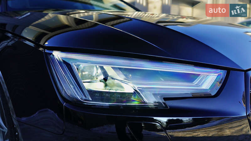 Седан Audi A4 2016 в Львове