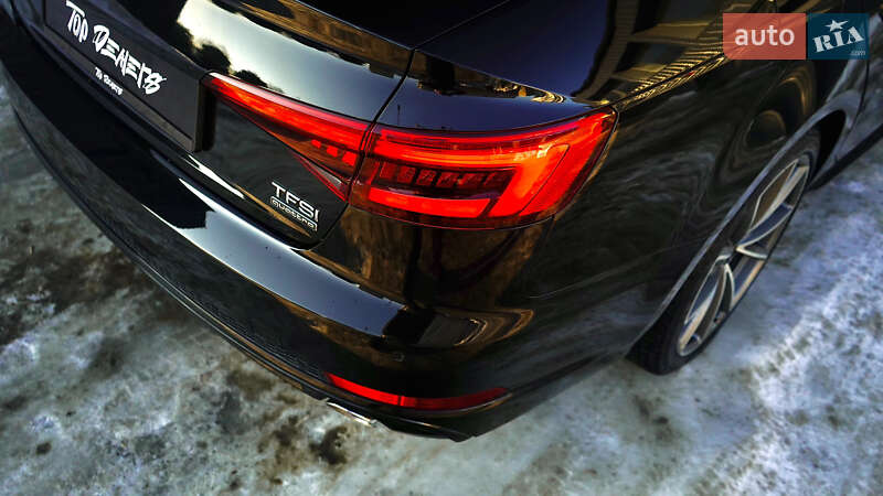 Седан Audi A4 2016 в Львове