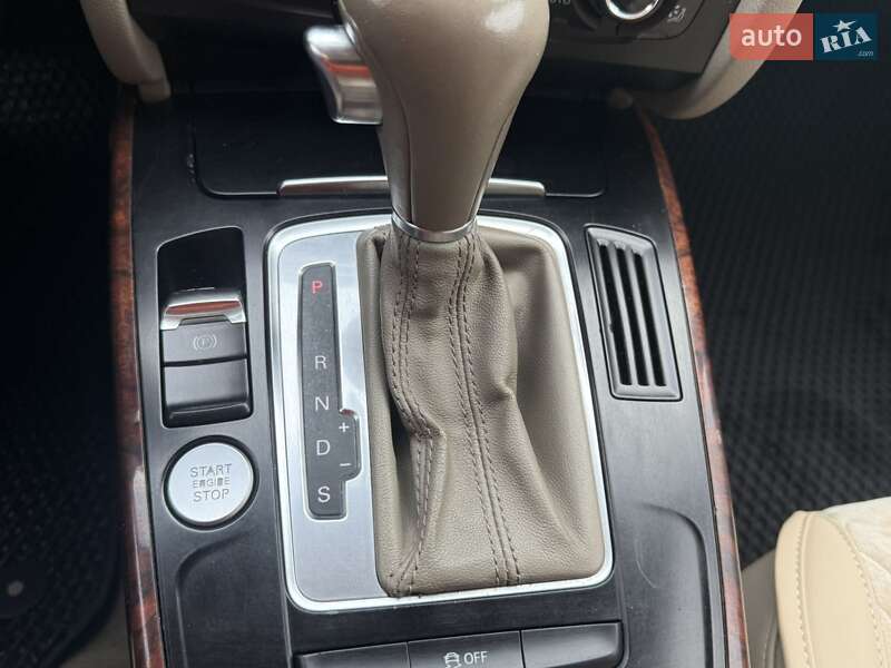 Седан Audi A4 2011 в Запорожье