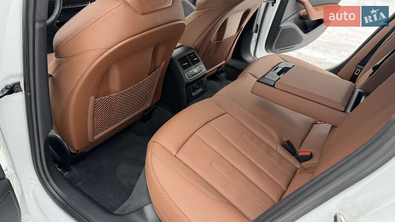 Седан Audi A4 2024 в Киеве