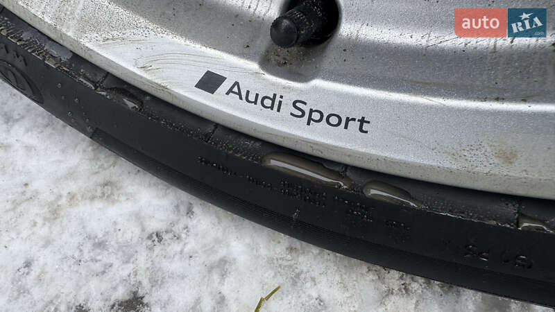 Седан Audi A4 2024 в Киеве