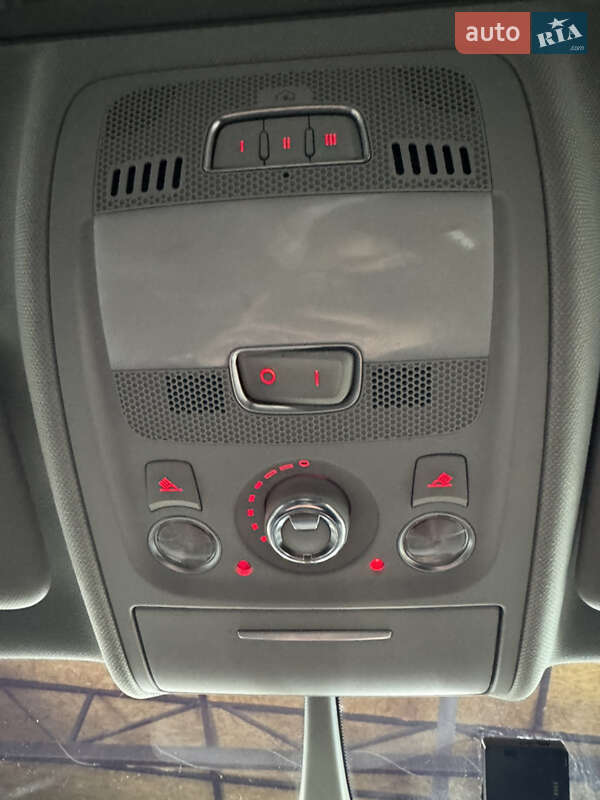 Седан Audi A4 2015 в Києві фото 35 Седан Audi A4 2015 в Києві