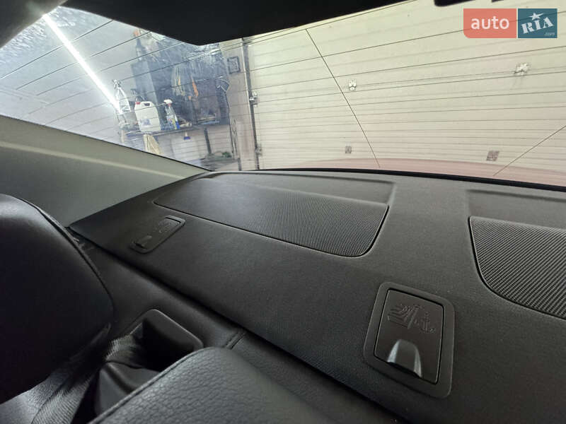 Седан Audi A4 2015 в Києві фото 47 Седан Audi A4 2015 в Києві