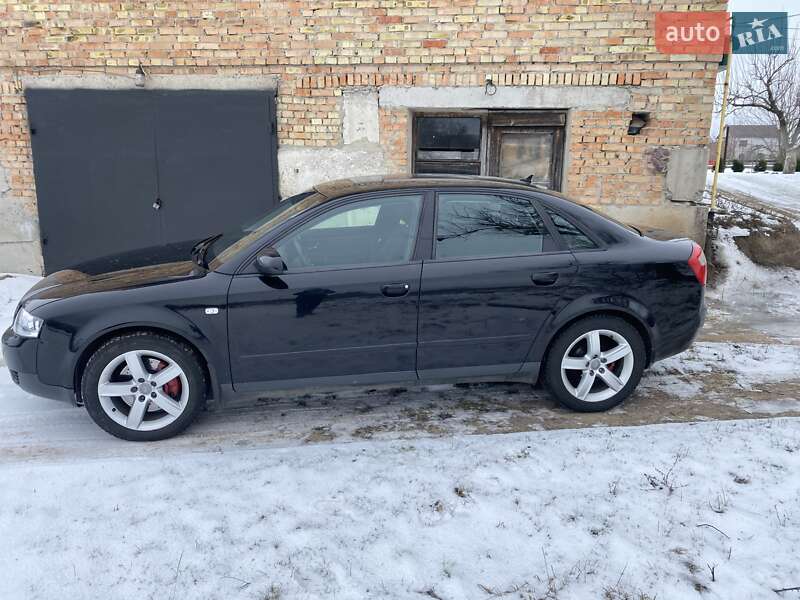 Седан Audi A4 2001 в Киеве