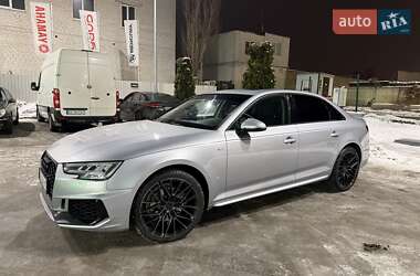 Седан Audi A4 2018 в Києві