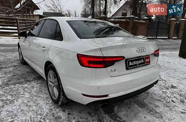 Седан Audi A4 2016 в Киеве