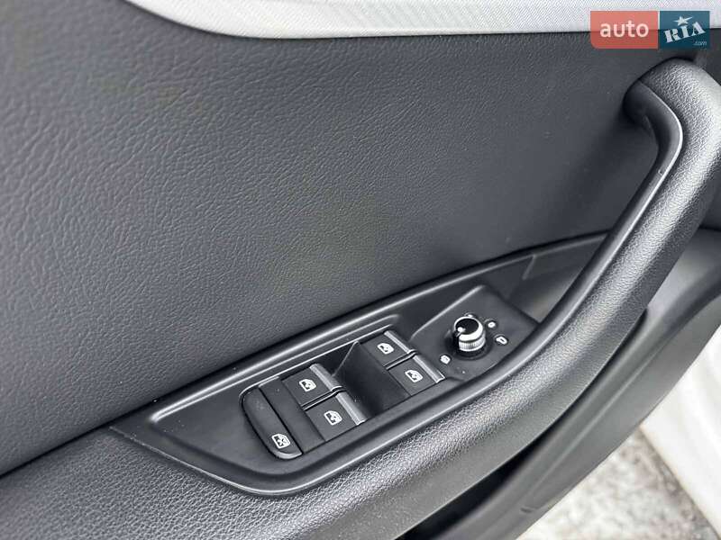 Седан Audi A4 2016 в Києві