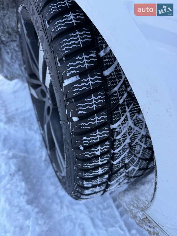 Седан Audi A4 2016 в Львові фото 18 Седан Audi A4 2016 в Львові