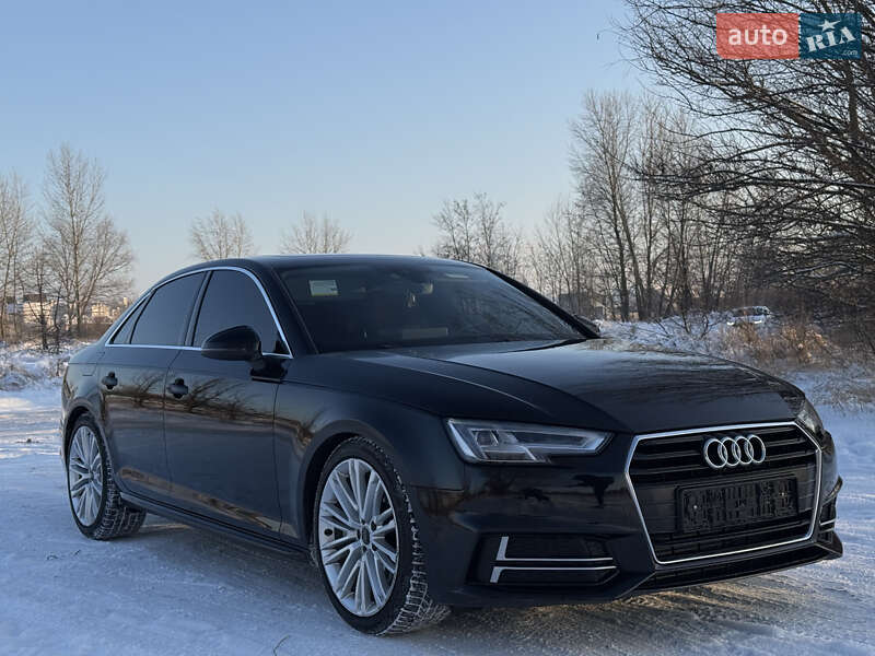 Седан Audi A4 2019 в Киеве