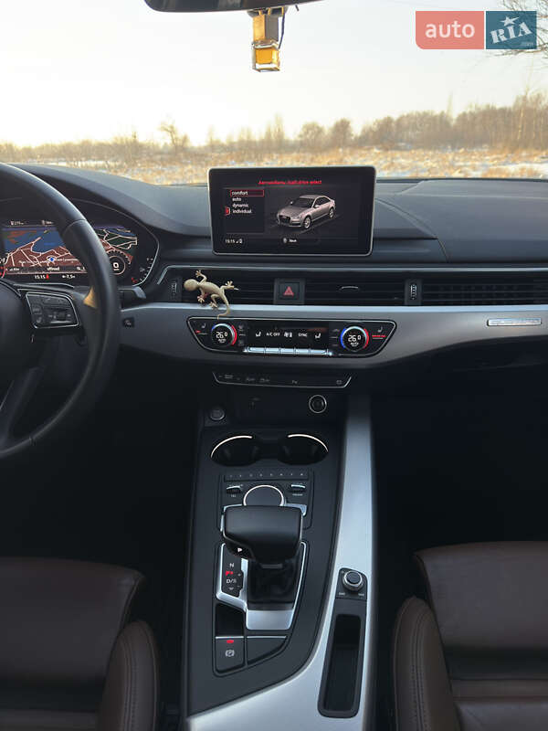 Седан Audi A4 2019 в Киеве