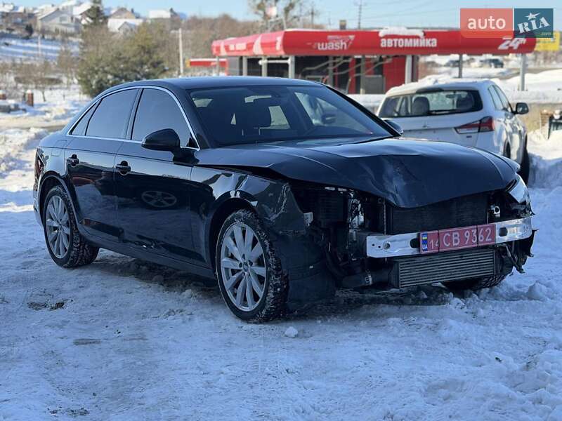 Седан Audi A4 2019 в Львове
