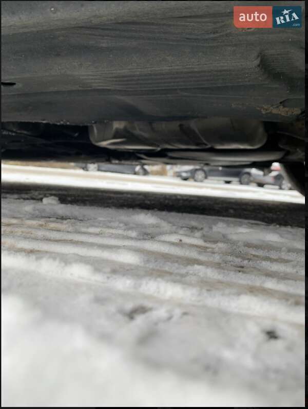 Седан Audi A4 2015 в Львові