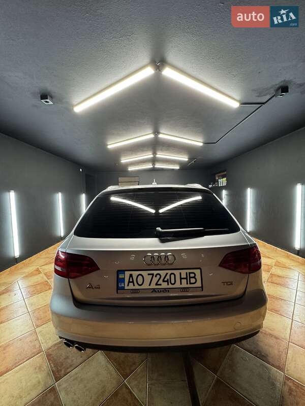 Универсал Audi A4 2013 в Хусте