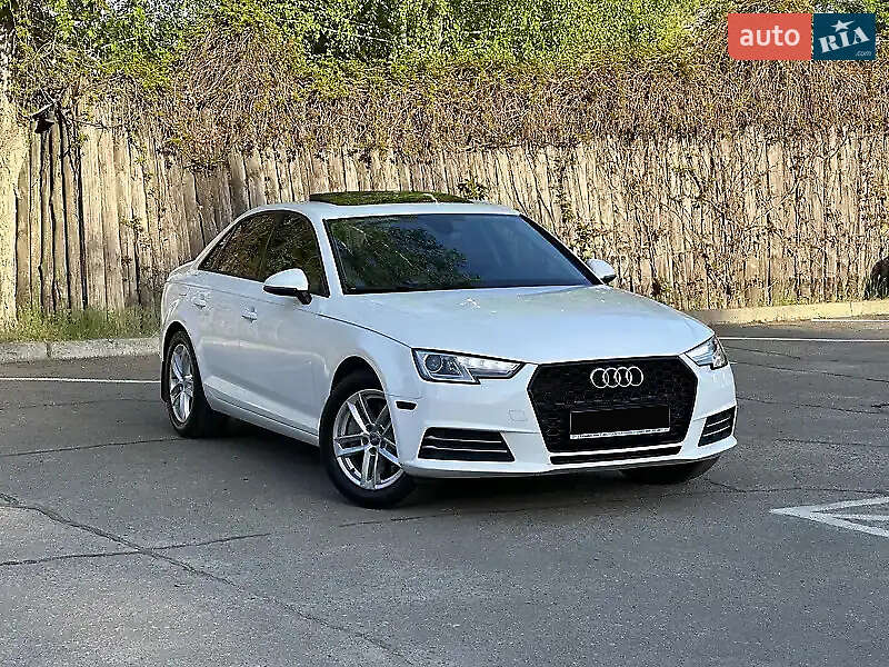 Седан Audi A4 2017 в Полтаве