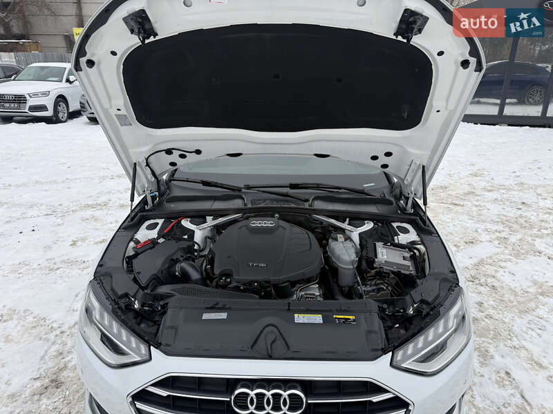 Седан Audi A4 2020 в Києві