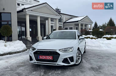Седан Audi A4 2023 в Стрые