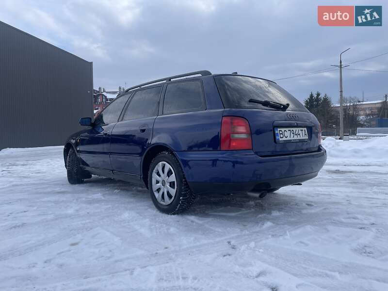 Універсал Audi A4 1998 в Дрогобичі