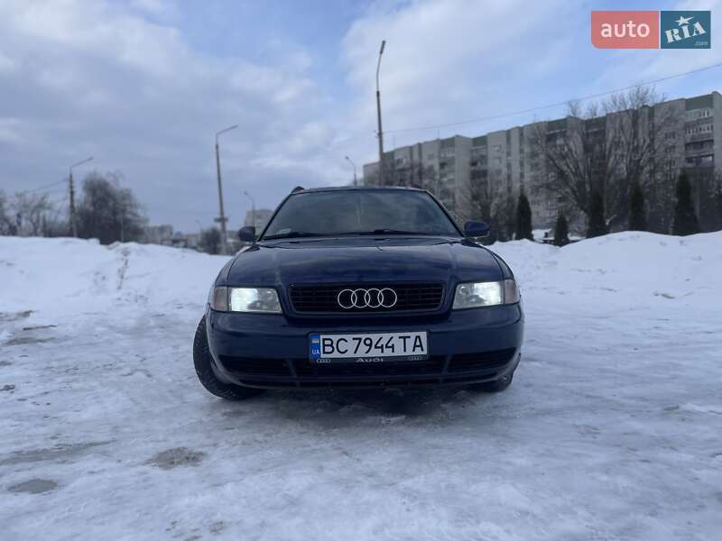 Універсал Audi A4 1998 в Дрогобичі