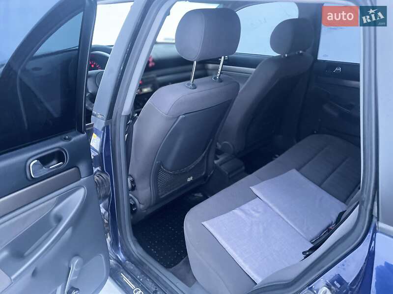 Універсал Audi A4 1998 в Дрогобичі