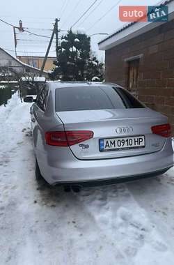 Седан Audi A4 2014 в Чопе