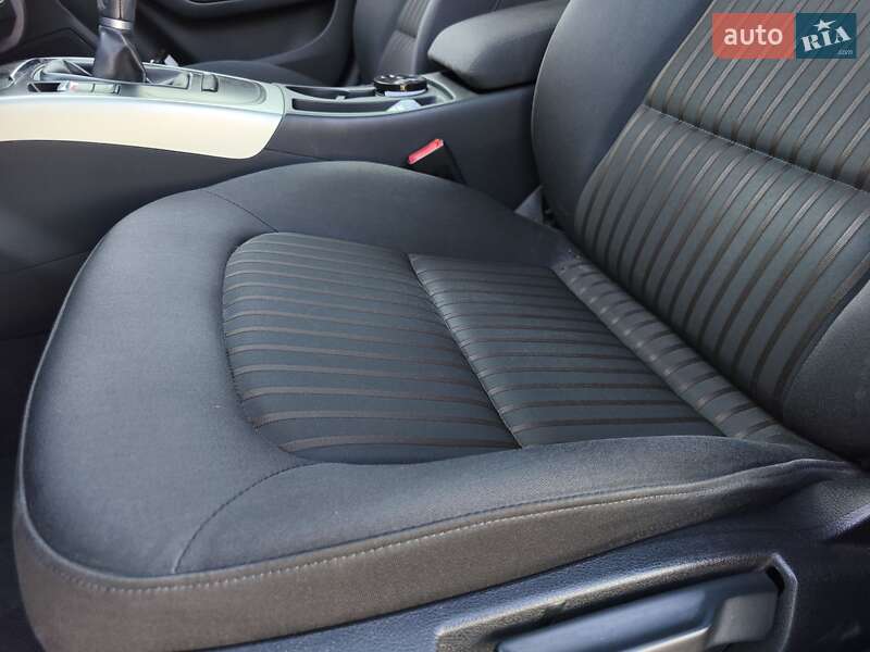 Седан Audi A4 2010 в Дніпрі