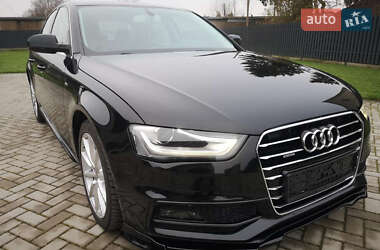 Седан Audi A4 2014 в Рівному