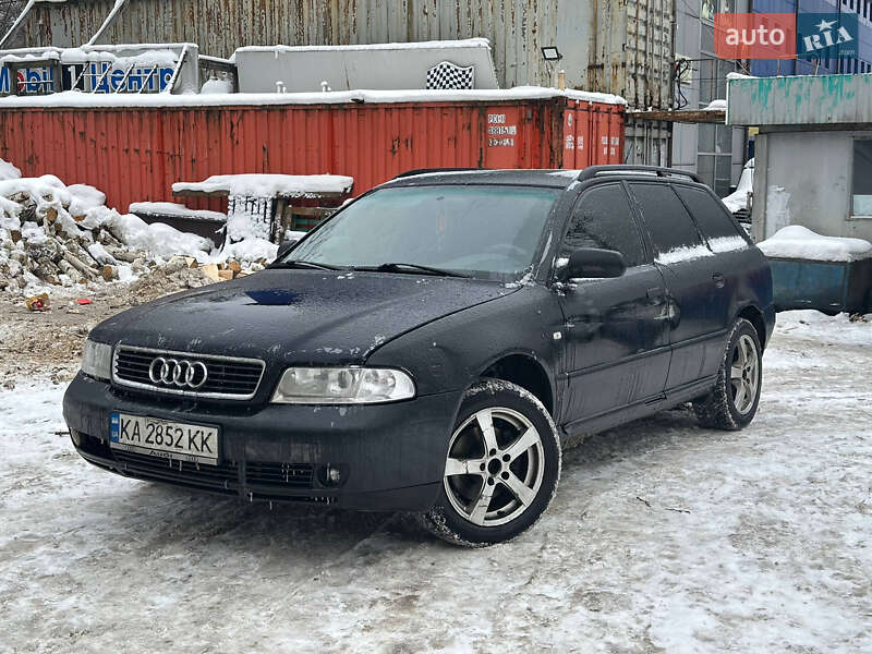 Универсал Audi A4 2000 в Киеве