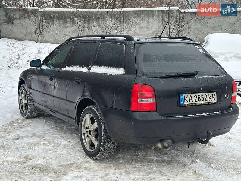 Универсал Audi A4 2000 в Киеве