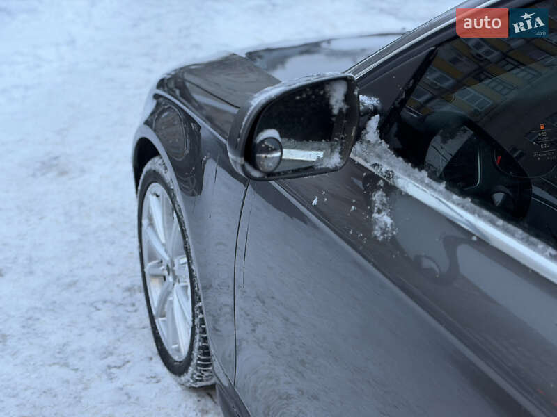 Седан Audi A4 2014 в Чернівцях