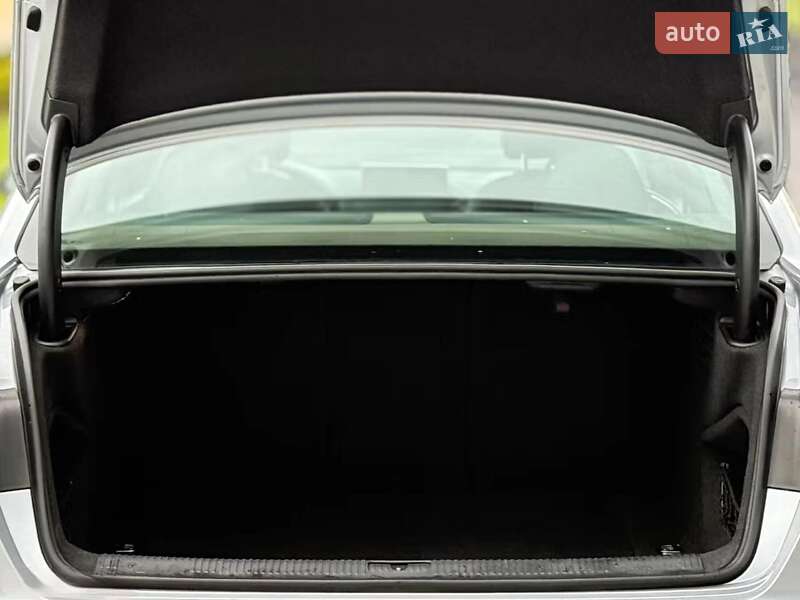 Седан Audi A4 2018 в Львове фото 16 Седан Audi A4 2018 в Львове