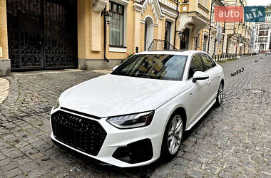 Седан Audi A4 2022 в Киеве