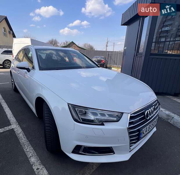 Универсал Audi A4 2016 в Киеве