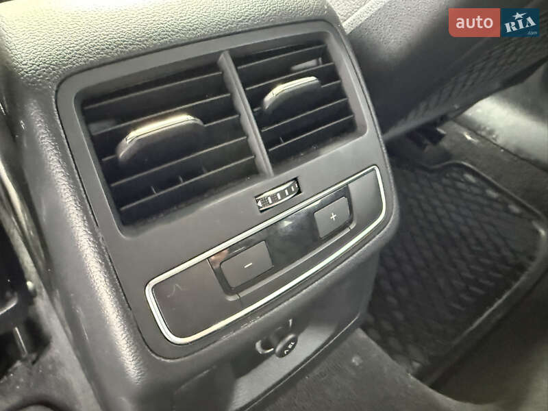 Седан Audi A4 2017 в Киеве фото 20 Седан Audi A4 2017 в Киеве