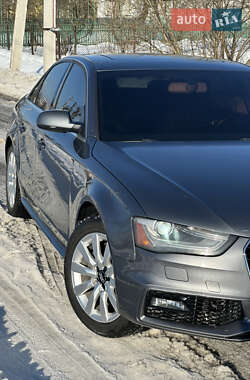 Седан Audi A4 2014 в Львове