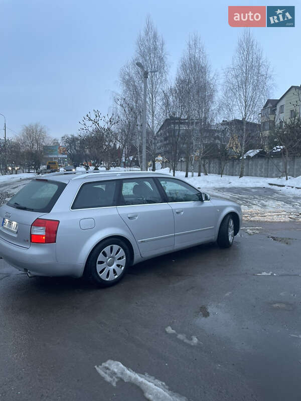 Універсал Audi A4 2004 в Рівному