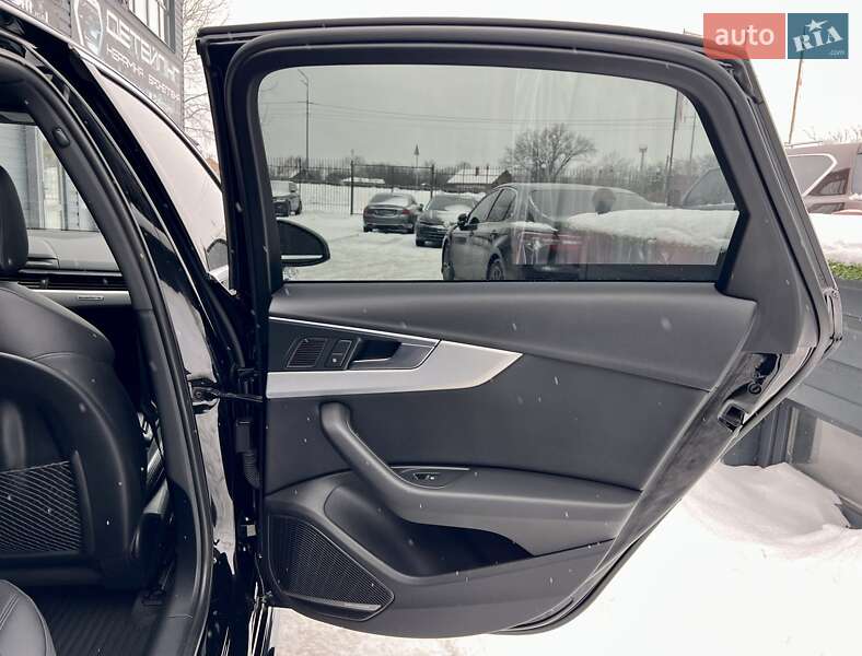 Седан Audi A4 2016 в Києві