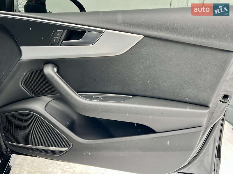 Седан Audi A4 2016 в Києві