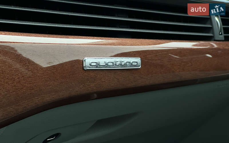 Седан Audi A4 2022 в Львове